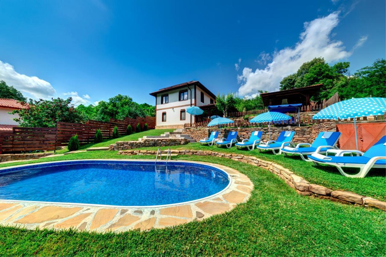 House Maya Triavna Exterior foto