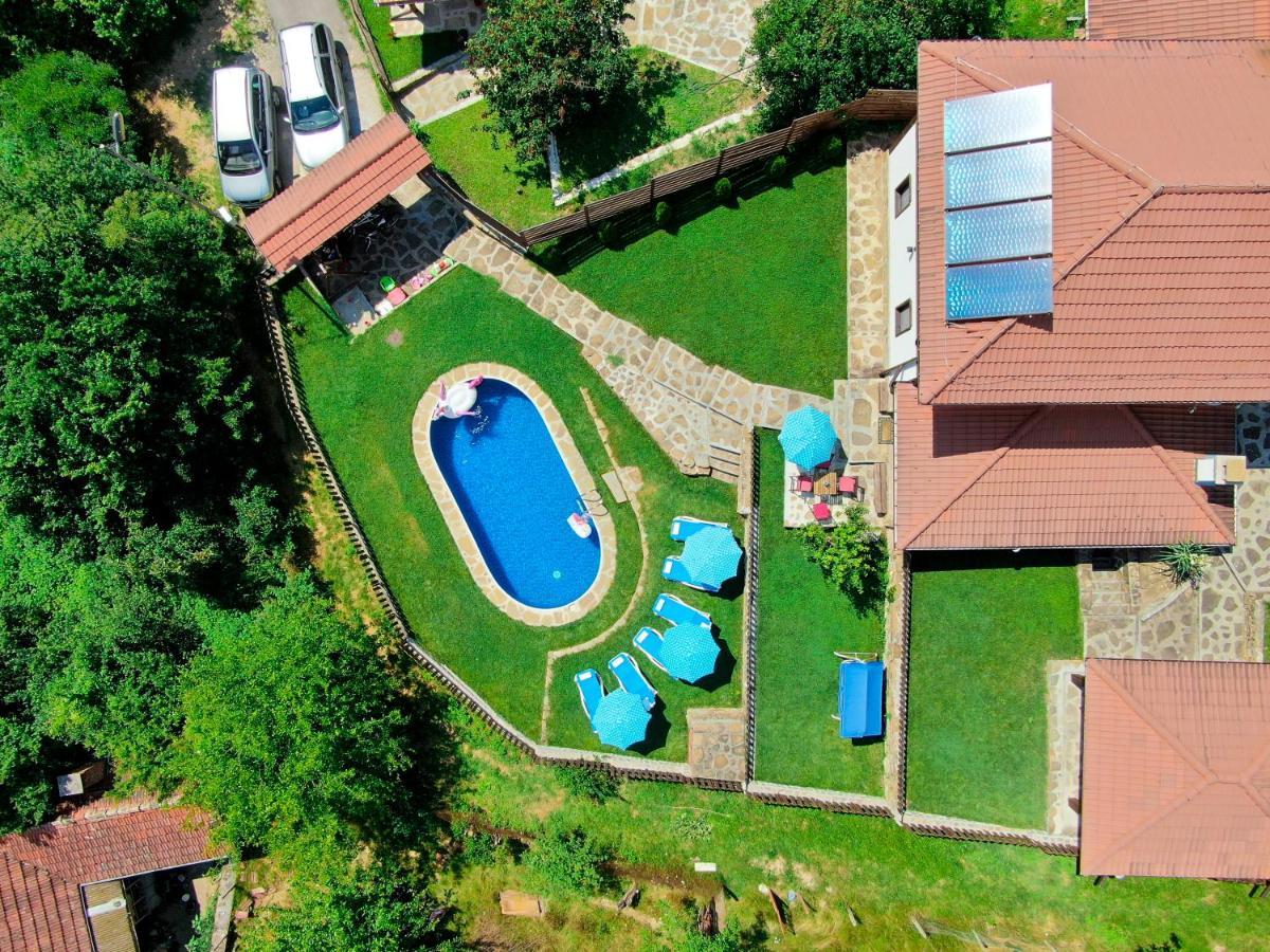 House Maya Triavna Exterior foto