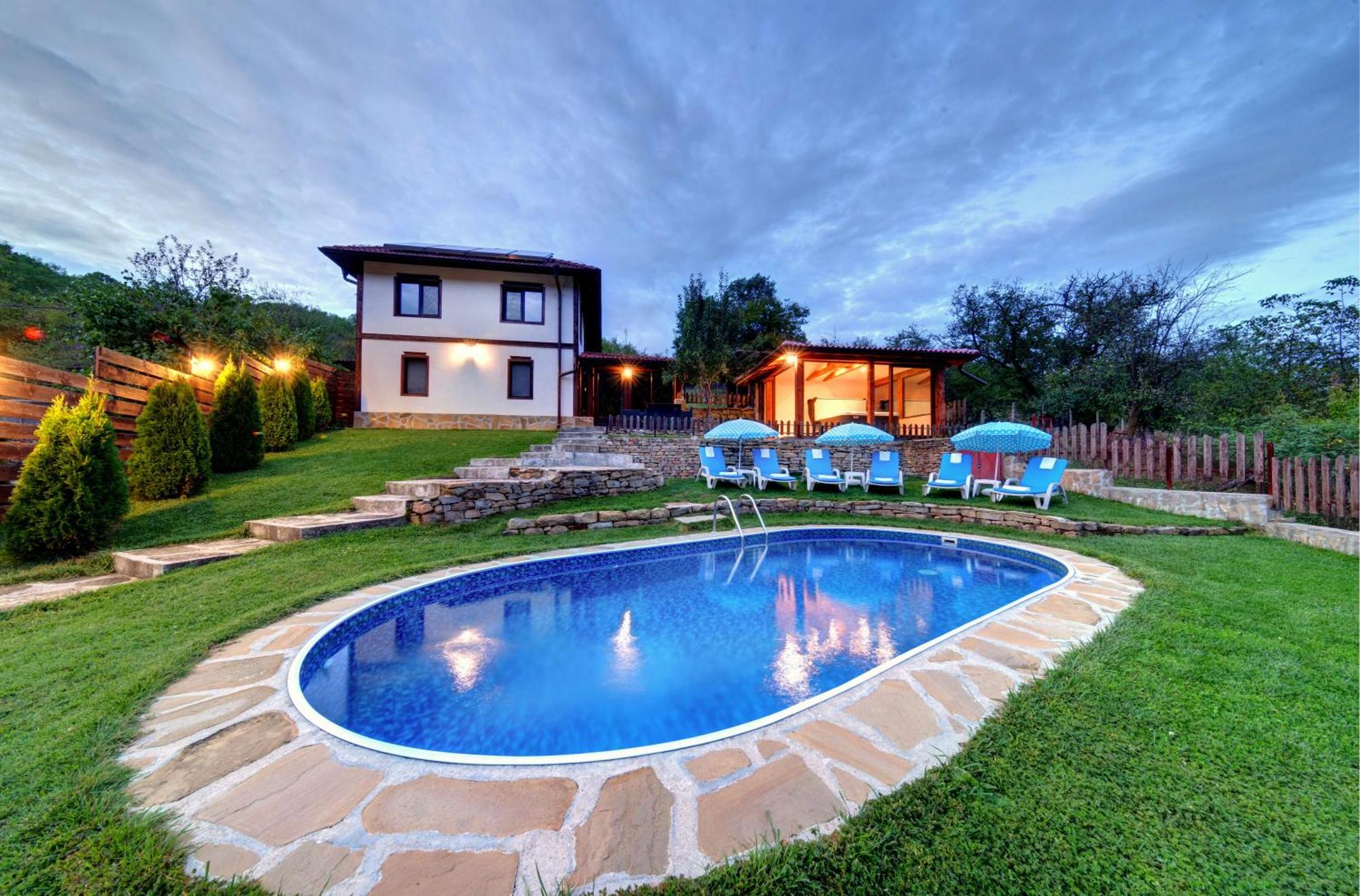 House Maya Triavna Exterior foto